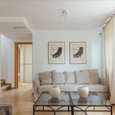 Rental of a spacious villa with pool, 250 m², Alicante Golf, Alicante, Spain